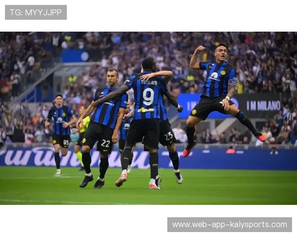 奇克直塞肋部，莱奥顺势突入禁区，奇克1v5